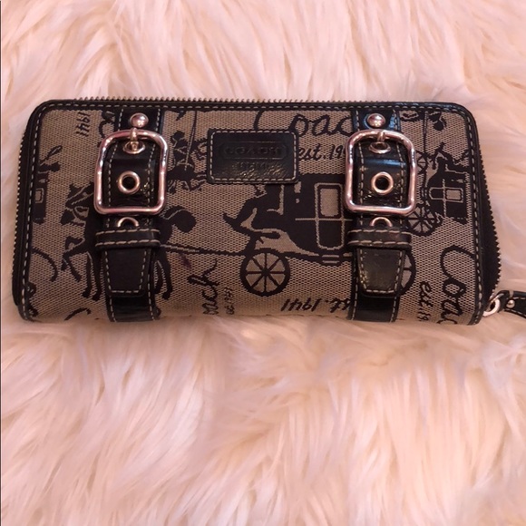 COACH BLACK AND GRAY BLOWOUT!! Free Wallet!!! - Picture 2 of 4